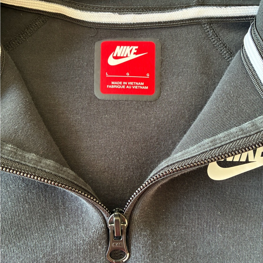 Nike Kids Black and Gray Nike tech - Picture 5 of 11